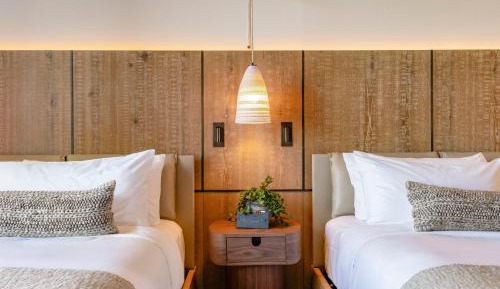 Hillside 2 Queen Beds