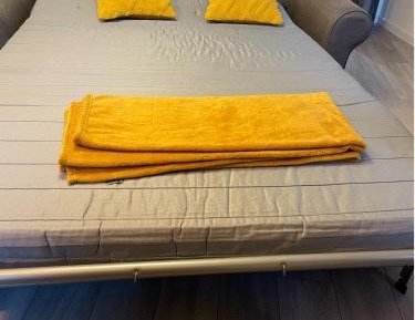 One-Bedroom Apartment with City View