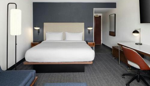 King Room with Sofa Bed