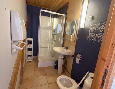 Quadruple Room with Bathroom