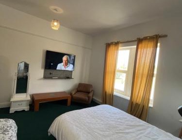 Large Double Room