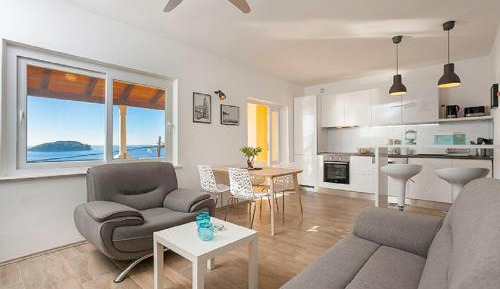 Marine Suite ( Apartment )