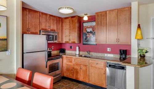 King Studio with Sofa Bed