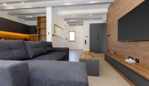 Three-Bedroom Vacation Home 