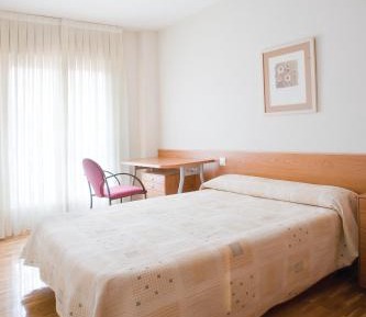 Three-Bedroom Apartment with Balcony