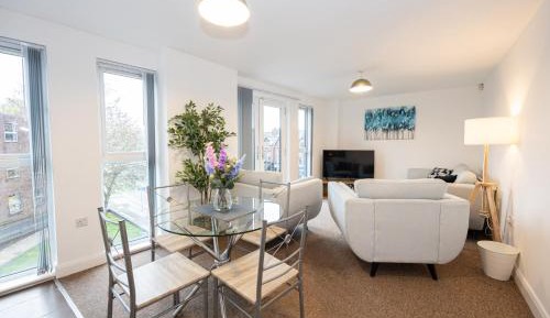 Two-Bedroom Deluxe Apartment