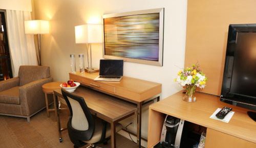 Twin Room with Mobility Accessible Tub - Non-Smoking