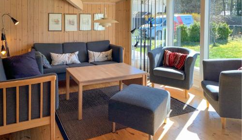 Three-Bedroom Vacation Home 