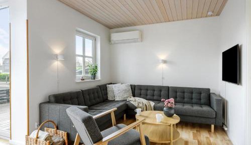 Three-Bedroom Vacation Home 