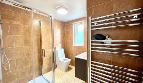 Deluxe Double Room with Shower