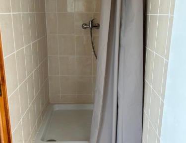 Deluxe Room (2 Adults + 1 Child)