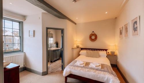 One-Bedroom Apartment - 3