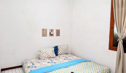Triple Room with Shared Bathroom