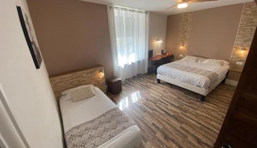 Comfort Triple Room