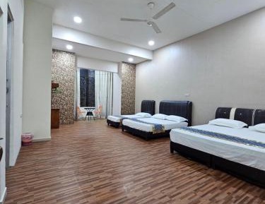 Family Room with Private Bathroom