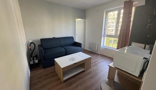 Apartment with City View