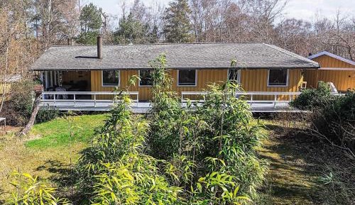 Three-Bedroom Vacation Home 
