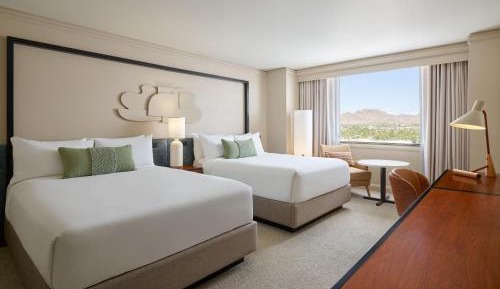 Luxury Queen Room