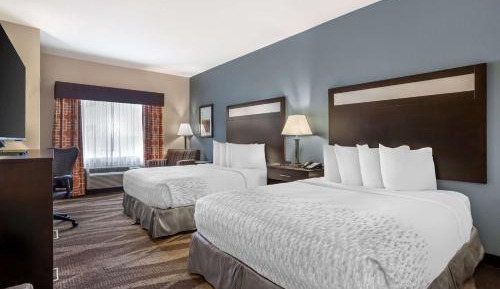 Queen Room with Two Queen Beds and Bath Tub - Disability Access/Non-Smoking 