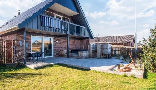 Five-Bedroom Holiday Home