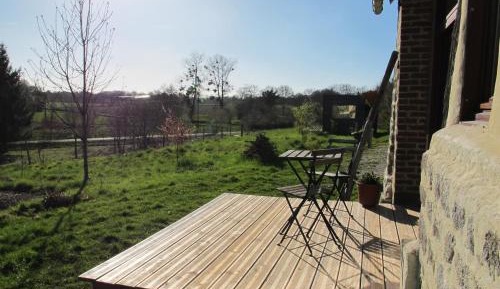 Apartment with Garden View