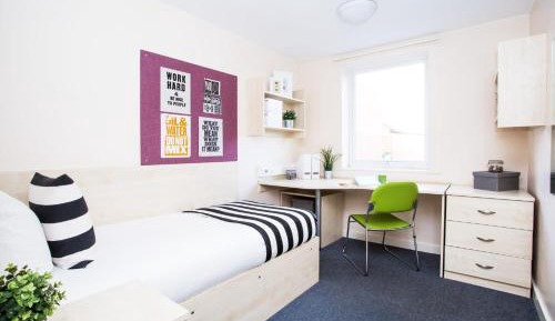 Single Room with Private Bathroom