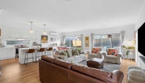 Four-Bedroom Holiday Home