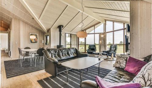 Four-Bedroom Vacation Home