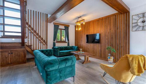 Three-Bedroom Vacation Home 