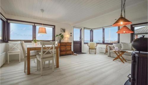 Three-Bedroom Vacation Home 
