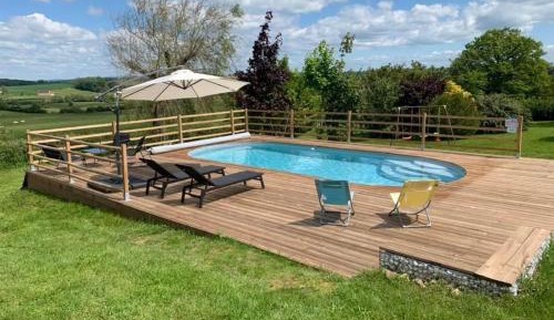 Two-Bedroom Chalet with shower