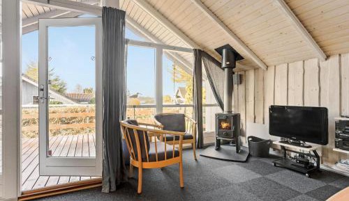 Three-Bedroom Vacation Home 