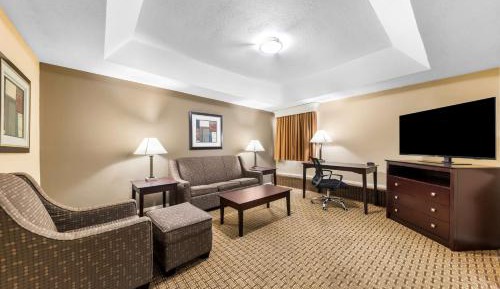 King Suite with Walk-In Shower - Non-Smoking
