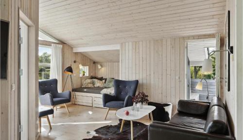 Three-Bedroom Vacation Home 