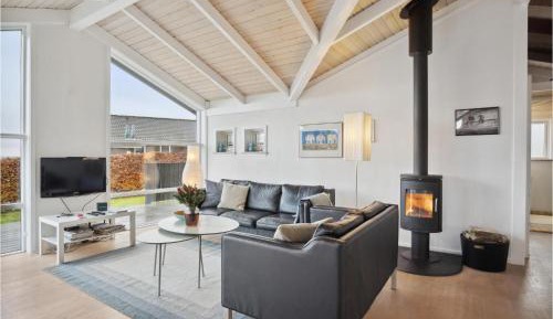 Three-Bedroom Vacation Home 