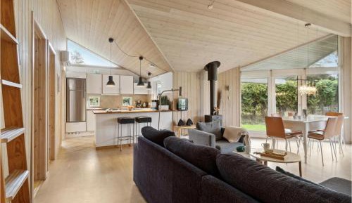 Three-Bedroom Vacation Home 