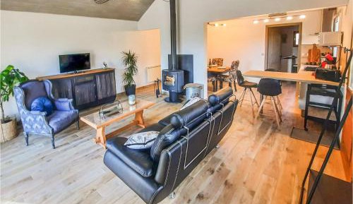 Two-Bedroom Holiday Home