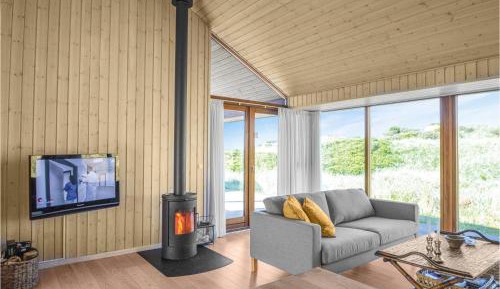 Five-Bedroom Holiday Home