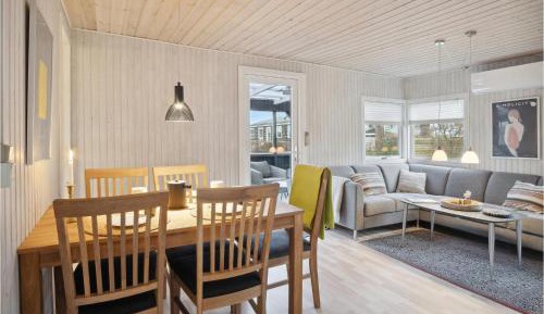 Three-Bedroom Vacation Home 