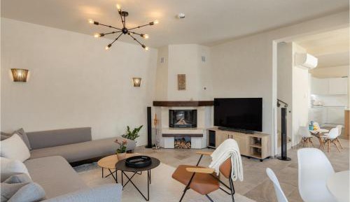 Three-Bedroom Vacation Home 