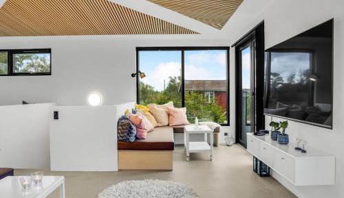 Three-Bedroom Vacation Home 