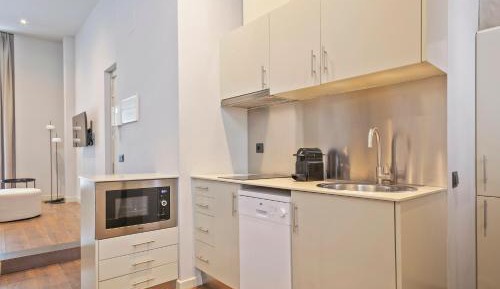 Superior Three-Bedroom Apartment