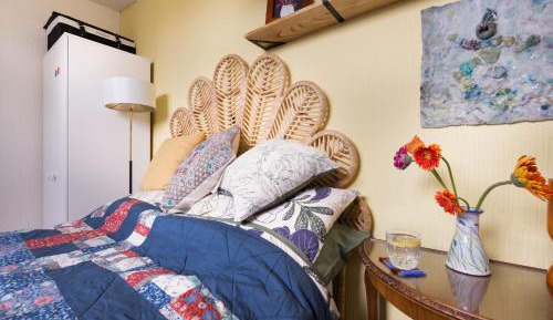 Standard Double Room with Shared Bathroom