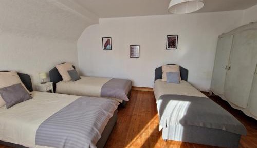 Triple Room with Shared Bathroom