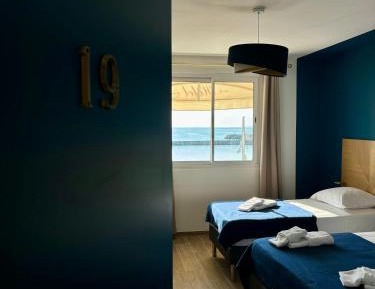 Triple Room with Sea View