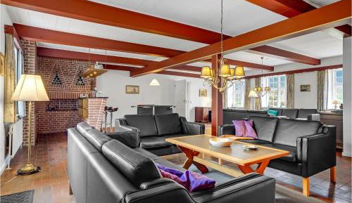 Six-Bedroom Holiday Home