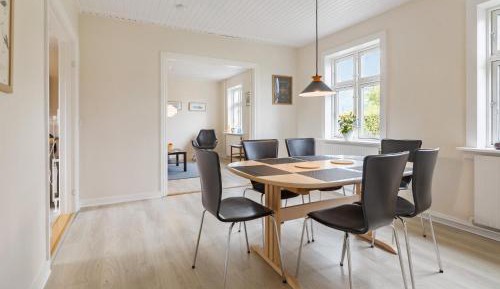 Three-Bedroom Vacation Home 