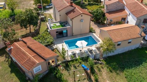 Three-Bedroom Vacation Home 