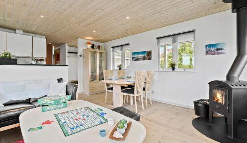 Three-Bedroom Vacation Home 