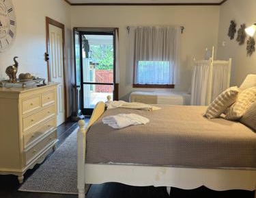 Cottage with Garden View